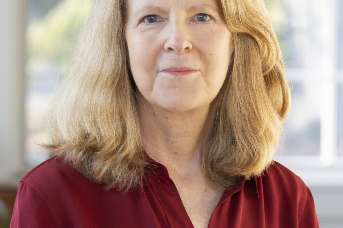 Headshot of Dorothy Wickenden
