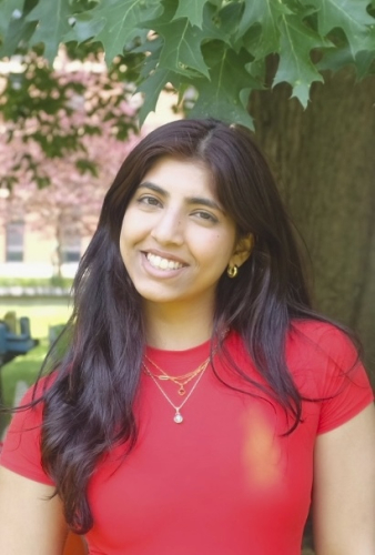 Consultant Varuni Headshot 